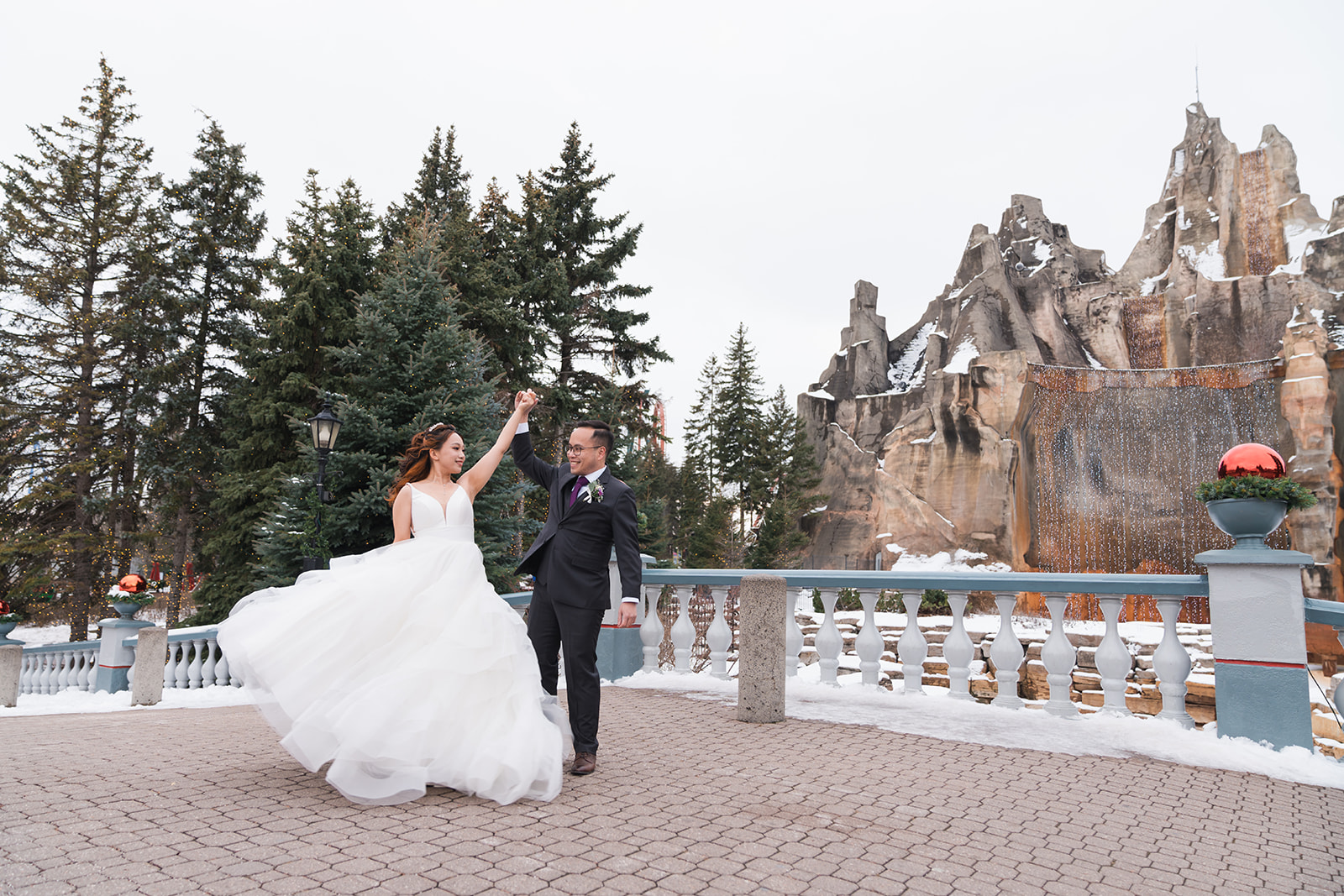 Couple dancing on a winter wedding day